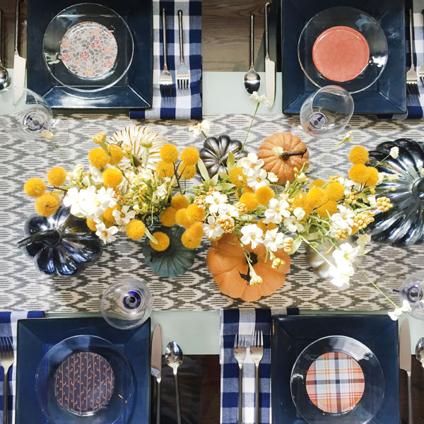 Blue i Style - ThanksgivingTableSquare