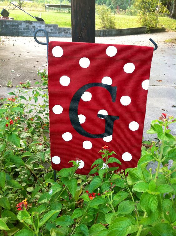 Monogram-Garden-Flag