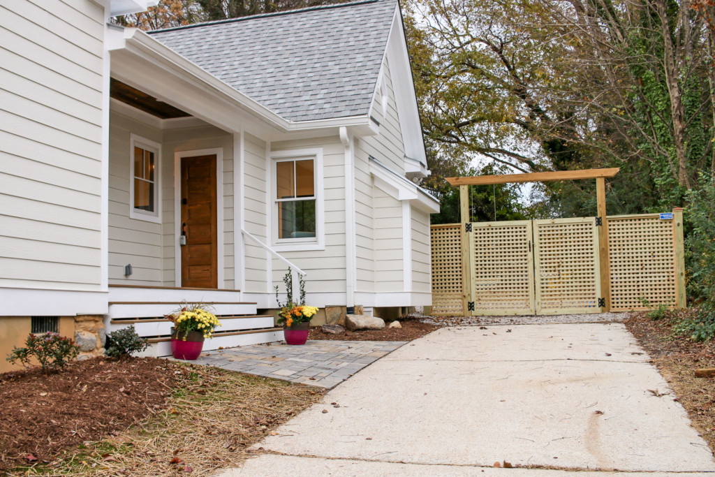 How to Build a Window Pane Lattice Privacy Fence and Gate