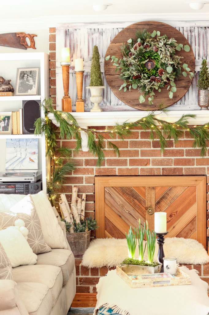 farmhouse style mantle fireplace