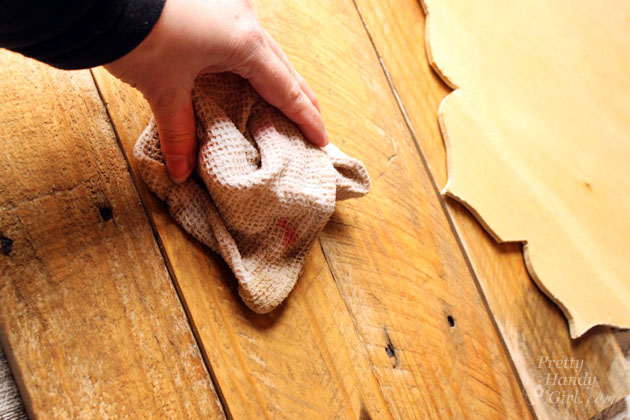 Rustic Pallet Serving Tray | Pretty Handy Girl